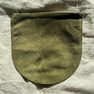BAGGU Large Olive U-Pouch